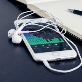 iTunes music 再生回数を見て笑う