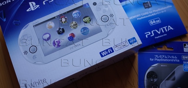 PS Vita 真っ白 PS Vita 真っ白